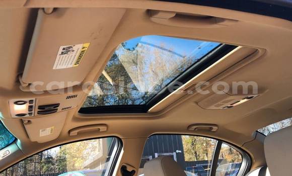 Buy Used BMW 3–Series Blue Car in Amoutivé in Togo Buy Used BMW 3–Series Blue Car in Amoutivé in Togo