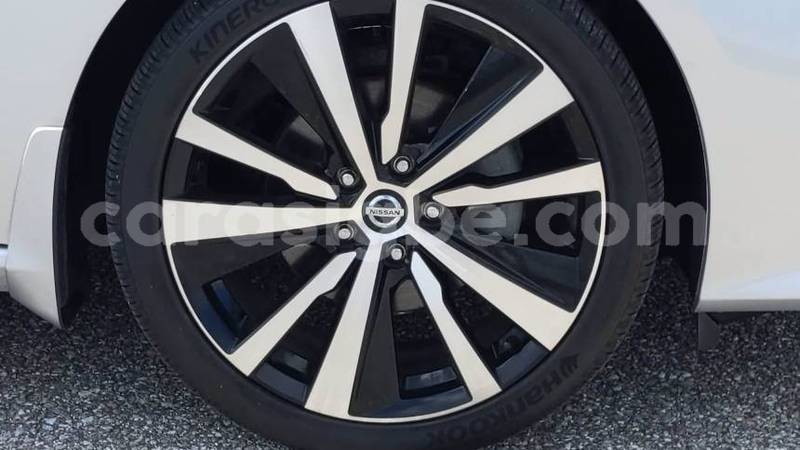 Big with watermark nissan altima togo aneho 5568