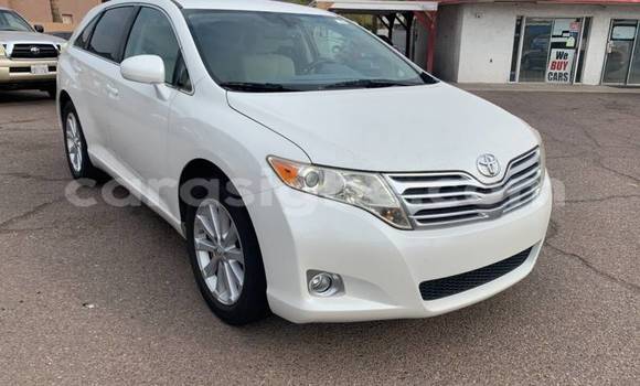 Buy Used Toyota Venza White Car in Forever in Togo Buy Used Toyota Venza White Car in Forever in Togo