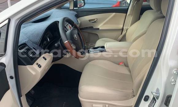 Buy Used Toyota Venza White Car in Forever in Togo Buy Used Toyota Venza White Car in Forever in Togo