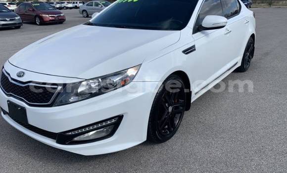 Acheter Occasion Voiture Kia Optima Blanc à Adawlato, Togo
