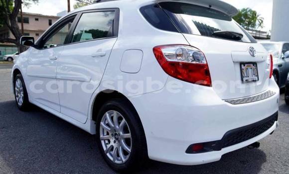 Buy Used Toyota Matrix White Car in Amoutivé in Togo Buy Used Toyota Matrix White Car in Amoutivé in Togo