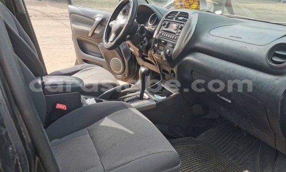 Acheter Occasion Voiture Toyota RAV4 Noir à Adawlato, Togo Acheter Occasion Voiture Toyota RAV4 Noir à Adawlato, Togo
