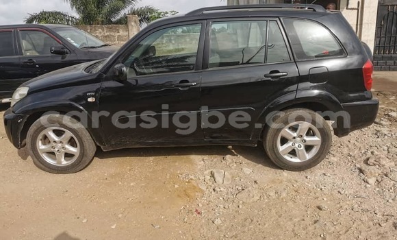 Acheter Occasion Voiture Toyota RAV4 Noir à Adawlato, Togo Acheter Occasion Voiture Toyota RAV4 Noir à Adawlato, Togo