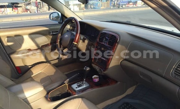 Acheter Occasion Voiture Hyundai Sonata Blanc à Adawlato, Togo Acheter Occasion Voiture Hyundai Sonata Blanc à Adawlato, Togo