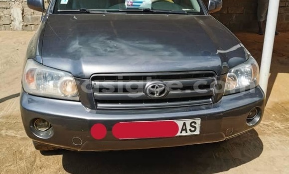Acheter Occasion Voiture Toyota Highlander Noir à Adawlato, Togo Acheter Occasion Voiture Toyota Highlander Noir à Adawlato, Togo