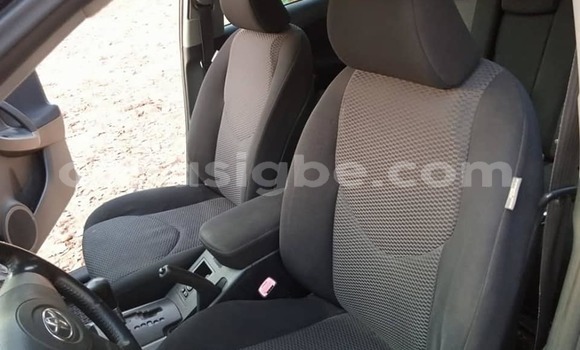 Acheter Occasion Voiture Toyota RAV4 Bleu à Adawlato, Togo Acheter Occasion Voiture Toyota RAV4 Bleu à Adawlato, Togo