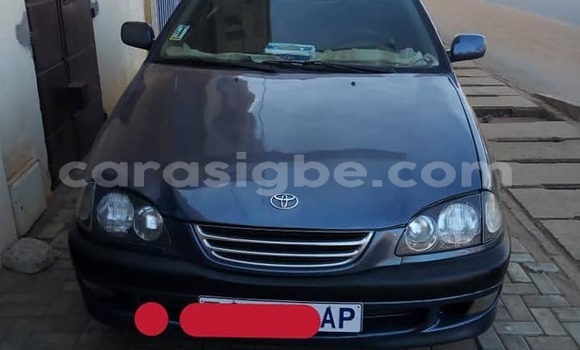 Acheter Occasion Voiture Toyota Avensis Bleu à Adawlato, Togo Acheter Occasion Voiture Toyota Avensis Bleu à Adawlato, Togo