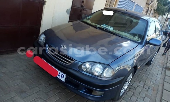 Acheter Occasion Voiture Toyota Avensis Bleu à Adawlato, Togo Acheter Occasion Voiture Toyota Avensis Bleu à Adawlato, Togo