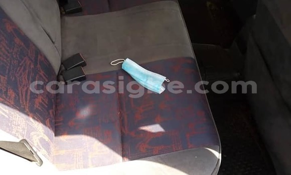 Acheter Occasion Voiture Toyota Avensis Bleu à Adawlato, Togo Acheter Occasion Voiture Toyota Avensis Bleu à Adawlato, Togo