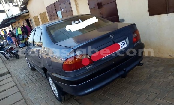 Acheter Occasion Voiture Toyota Avensis Bleu à Adawlato, Togo Acheter Occasion Voiture Toyota Avensis Bleu à Adawlato, Togo