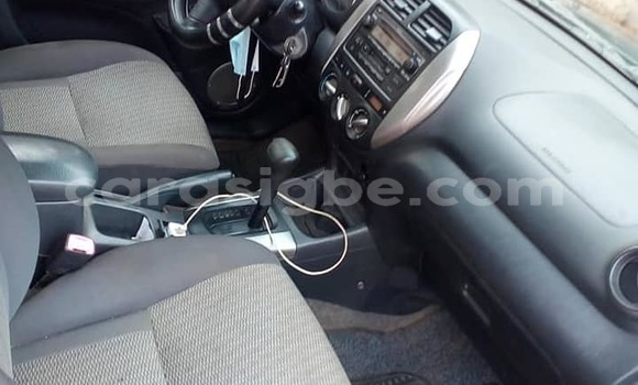 Acheter Occasion Voiture Toyota RAV4 Noir à Adawlato, Togo Acheter Occasion Voiture Toyota RAV4 Noir à Adawlato, Togo