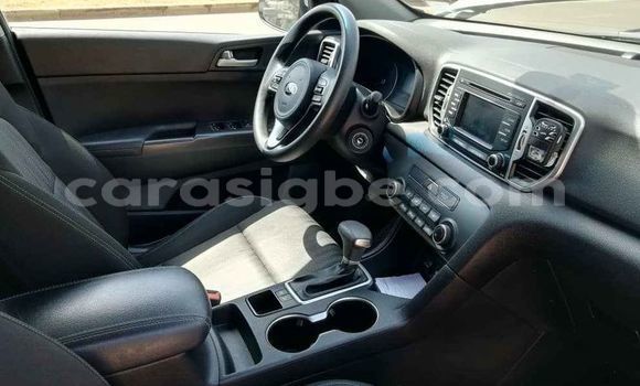 Acheter Occasion Voiture Kia Sportage Gris à Adawlato, Togo Acheter Occasion Voiture Kia Sportage Gris à Adawlato, Togo