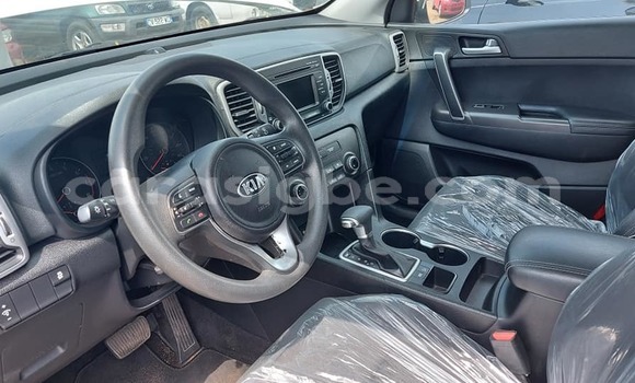 Acheter Occasion Voiture Kia Sportage Blanc à Lomé, Togo Acheter Occasion Voiture Kia Sportage Blanc à Lomé, Togo