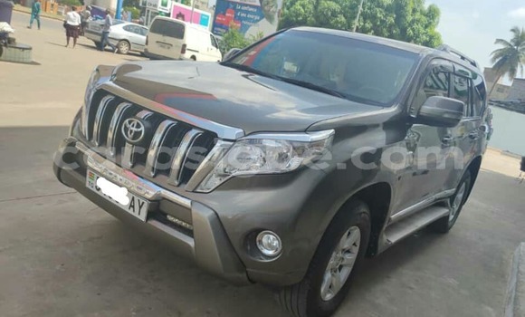 Acheter Occasion Voiture Toyota Land Cruiser Prado Beige à Lomé, Togo Acheter Occasion Voiture Toyota Land Cruiser Prado Beige à Lomé, Togo