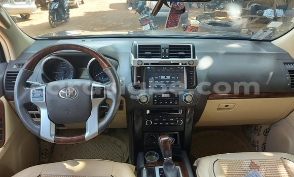 Acheter Occasion Voiture Toyota Land Cruiser Prado Beige à Lomé, Togo Acheter Occasion Voiture Toyota Land Cruiser Prado Beige à Lomé, Togo