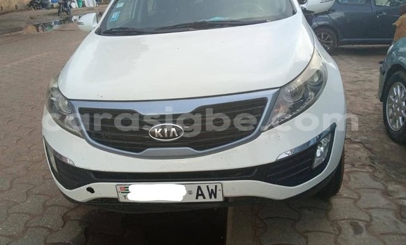 Acheter Occasion Voiture Kia Sportage Blanc à Lomé, Togo Acheter Occasion Voiture Kia Sportage Blanc à Lomé, Togo