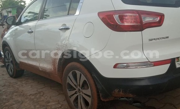 Acheter Occasion Voiture Kia Sportage Blanc à Lomé, Togo Acheter Occasion Voiture Kia Sportage Blanc à Lomé, Togo