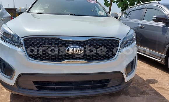 Acheter Occasion Voiture Kia Sportage Blanc à Lomé, Togo Acheter Occasion Voiture Kia Sportage Blanc à Lomé, Togo