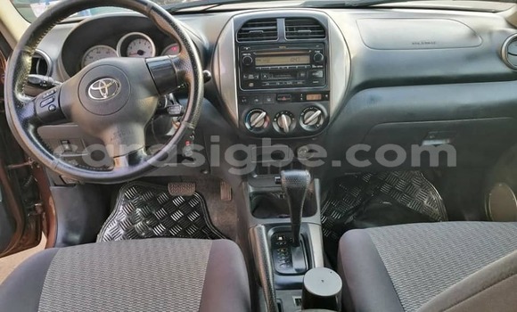 Acheter Occasion Voiture Toyota RAV4 Marron à Lomé, Togo Acheter Occasion Voiture Toyota RAV4 Marron à Lomé, Togo