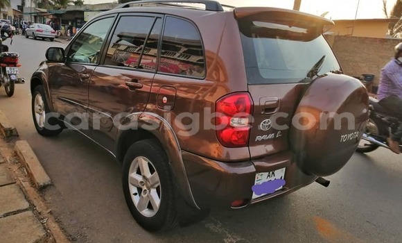 Acheter Occasion Voiture Toyota RAV4 Marron à Lomé, Togo Acheter Occasion Voiture Toyota RAV4 Marron à Lomé, Togo