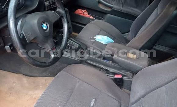 Buy Used BMW 3–Series Blue Car in Lome in Togo Buy Used BMW 3–Series Blue Car in Lome in Togo
