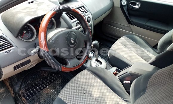 Acheter Occasion Voiture Renault Megane Blanc à Lomé, Togo