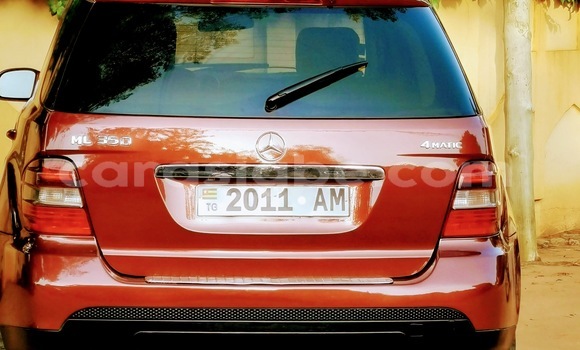 Acheter Occasion Voiture Mercedes‒Benz ML–Class Rouge à Lomé, Togo Acheter Occasion Voiture Mercedes‒Benz ML–Class Rouge à Lomé, Togo