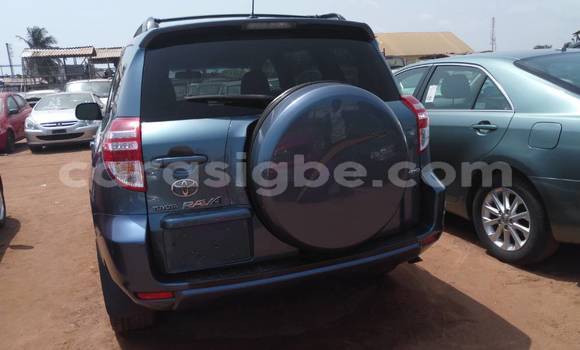Buy Used Toyota RAV4 Silver Car in Lome in Togo Buy Used Toyota RAV4 Silver Car in Lome in Togo