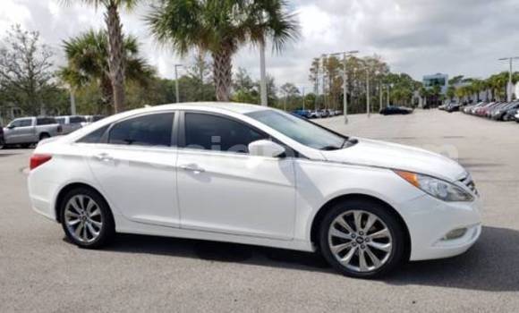 Acheter Import Voiture Hyundai Sonata Blanc à Forever, Togo Acheter Import Voiture Hyundai Sonata Blanc à Forever, Togo