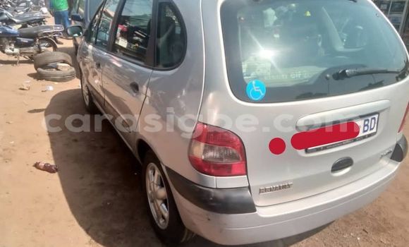 Buy Used Renault Scenic Silver Car in Lome in Togo Buy Used Renault Scenic Silver Car in Lome in Togo
