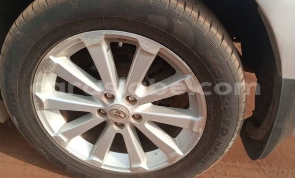 Buy Used Toyota Venza Silver Car in Lome in Togo Buy Used Toyota Venza Silver Car in Lome in Togo