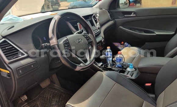 Acheter Import Voiture Hyundai Tucson Marron à Lomé, Togo Acheter Import Voiture Hyundai Tucson Marron à Lomé, Togo