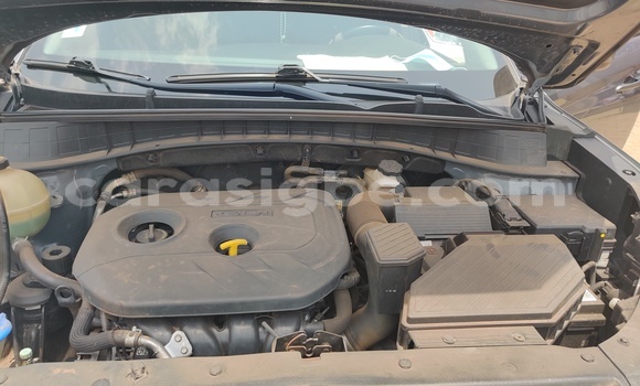 Acheter Import Voiture Hyundai Tucson Marron à Lomé, Togo Acheter Import Voiture Hyundai Tucson Marron à Lomé, Togo