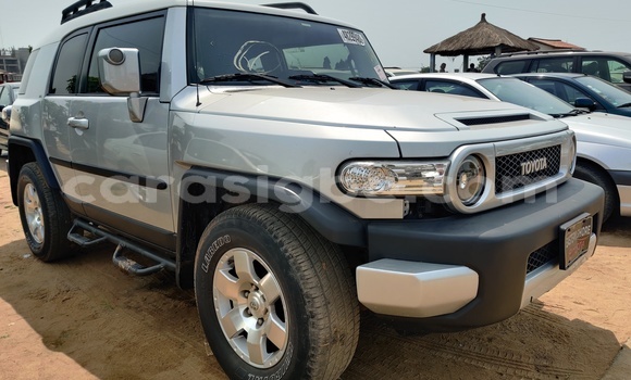 Buy Import Toyota FJ Cruiser Silver Car in Lome in Togo Buy Import Toyota FJ Cruiser Silver Car in Lome in Togo