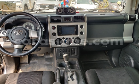 Buy Import Toyota FJ Cruiser Silver Car in Lome in Togo Buy Import Toyota FJ Cruiser Silver Car in Lome in Togo