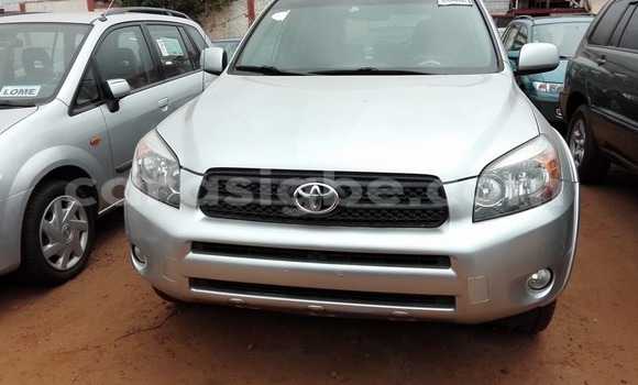Buy Used Toyota RAV4 Silver Car in Lome in Togo Buy Used Toyota RAV4 Silver Car in Lome in Togo