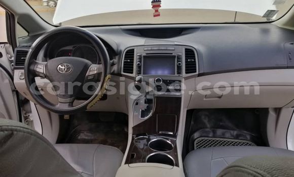 Buy Used Toyota Venza White Car in Lome in Togo Buy Used Toyota Venza White Car in Lome in Togo