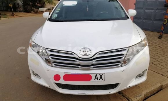 Buy Used Toyota Venza White Car in Lome in Togo Buy Used Toyota Venza White Car in Lome in Togo