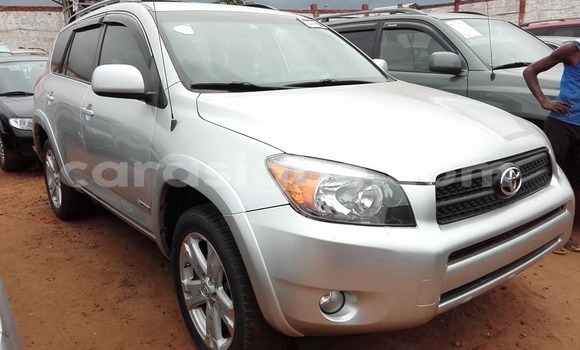 Buy Used Toyota RAV4 Silver Car in Lome in Togo Buy Used Toyota RAV4 Silver Car in Lome in Togo