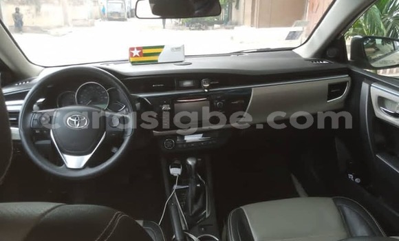 Acheter Occasion Voiture Toyota Corolla Blanc à Adawlato, Togo Acheter Occasion Voiture Toyota Corolla Blanc à Adawlato, Togo