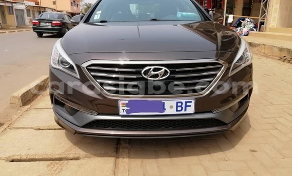 Acheter Occasion Voiture Hyundai Sonata Noir à Adawlato, Togo Acheter Occasion Voiture Hyundai Sonata Noir à Adawlato, Togo