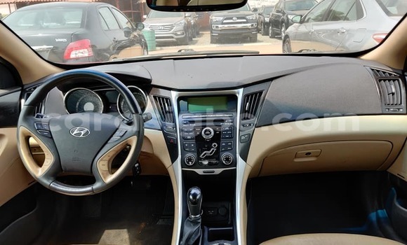 Buy Used Hyundai Sonata Red Car in Adawlato in Togo Buy Used Hyundai Sonata Red Car in Adawlato in Togo