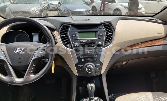 Buy Used Hyundai Santa Fe Red Car in Adawlato in Togo Buy Used Hyundai Santa Fe Red Car in Adawlato in Togo