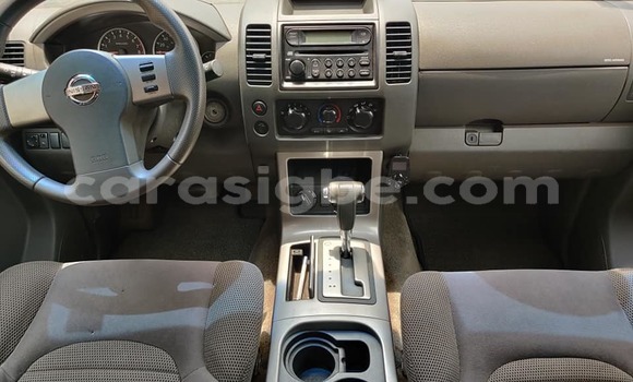 Buy Used Nissan Pathfinder White Car in Adawlato in Togo Buy Used Nissan Pathfinder White Car in Adawlato in Togo