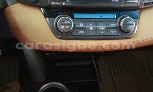 Buy Used Toyota RAV4 Blue Car in Lome in Togo Buy Used Toyota RAV4 Blue Car in Lome in Togo