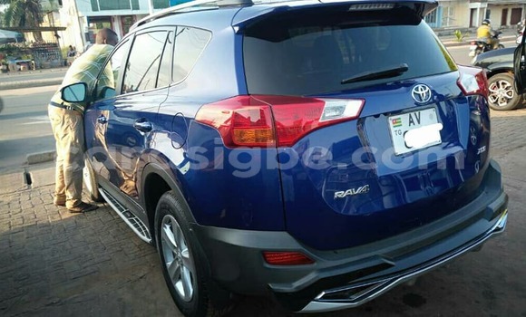 Buy Used Toyota RAV4 Blue Car in Lome in Togo Buy Used Toyota RAV4 Blue Car in Lome in Togo