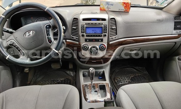 Buy Used Hyundai Santa Fe Black Car in Adawlato in Togo Buy Used Hyundai Santa Fe Black Car in Adawlato in Togo