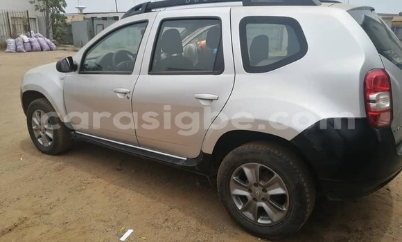 Buy Used Renault Duster Silver Car in Adawlato in Togo Buy Used Renault Duster Silver Car in Adawlato in Togo