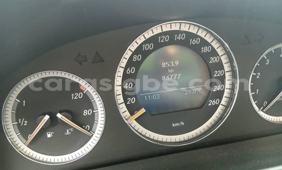 Buy Used Mercedes‒Benz C–Class Silver Car in Adawlato in Togo Buy Used Mercedes‒Benz C–Class Silver Car in Adawlato in Togo